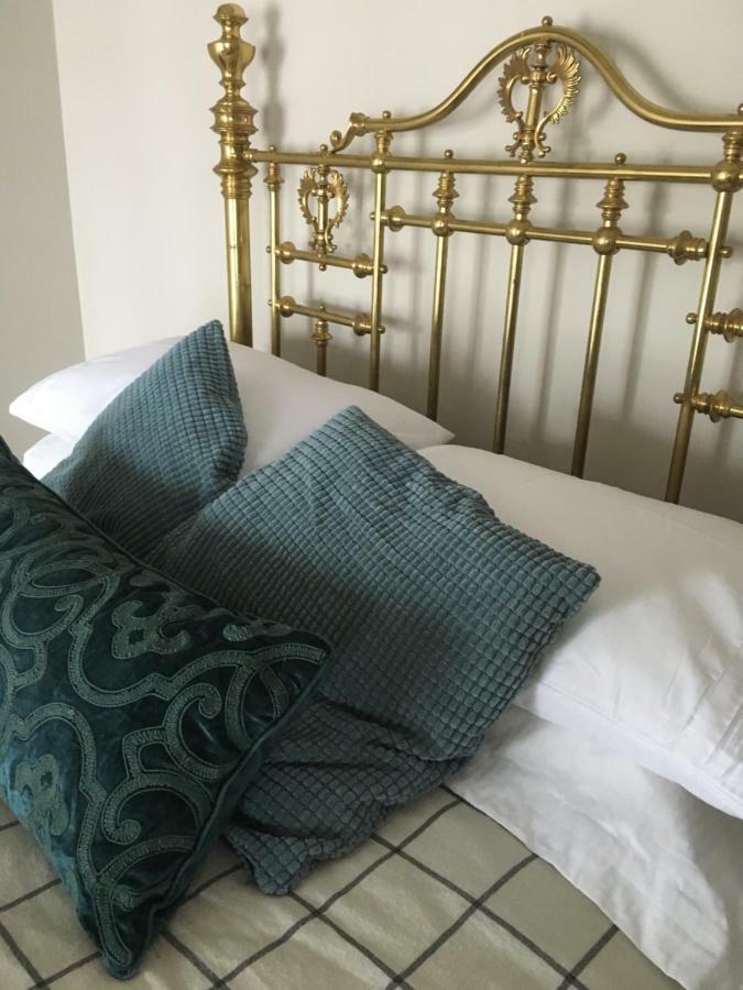 The Carriage House Flat - Downtown Paris Canada מראה חיצוני תמונה